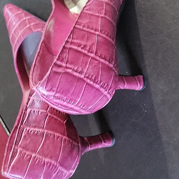 Pink leather heels size 9 - Picture 3 of 4